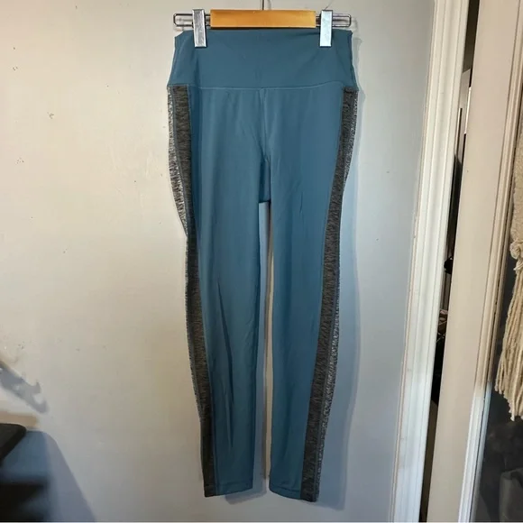 VUORI Racer High-Rise Legging - Picture 4 of 12